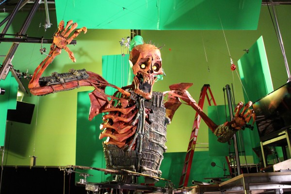 kubo-and-the-two-strings-skeleton-1-600x