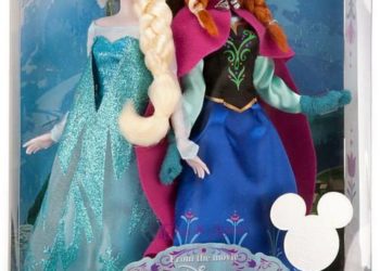 d23-expo-anna-elsa-disney-store-doll-set