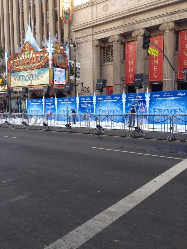 frozen-world-premiere-street