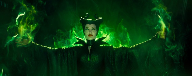 maleficent-angelina-jolie-review-image-02